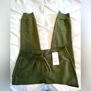 Mandala 9 Pocket Joggers Olive